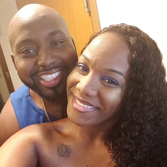 Meet your Posher, Anya - Picture 2 of 2